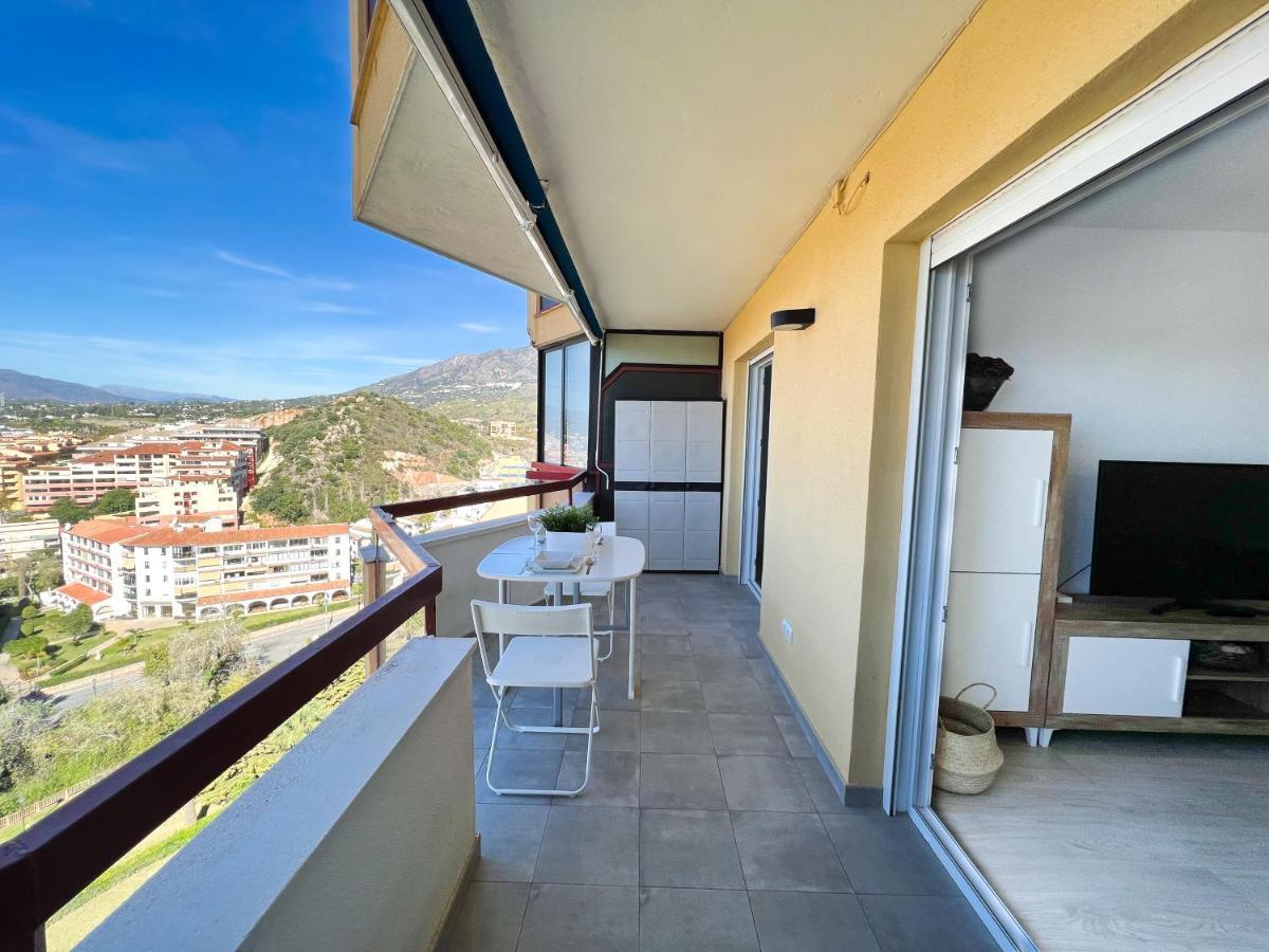 Apartamento A 900 M De La Playa Y Con Vistas Al Mar En Fuengirola Exteriör bild