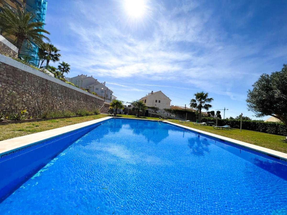Apartamento A 900 M De La Playa Y Con Vistas Al Mar En Fuengirola Exteriör bild