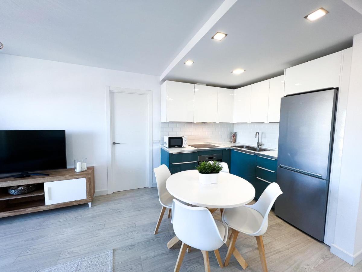Apartamento A 900 M De La Playa Y Con Vistas Al Mar En Fuengirola Exteriör bild