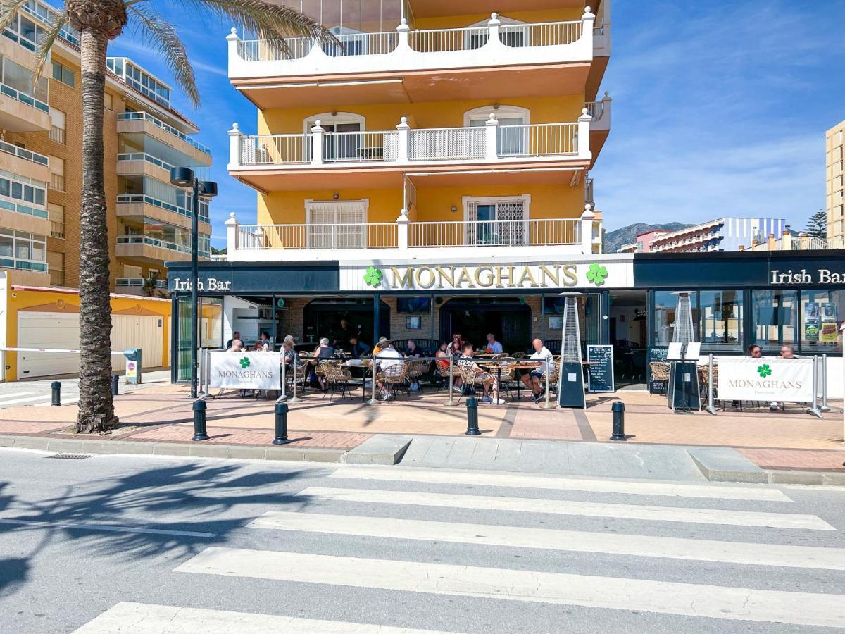 Apartamento A 900 M De La Playa Y Con Vistas Al Mar En Fuengirola Exteriör bild
