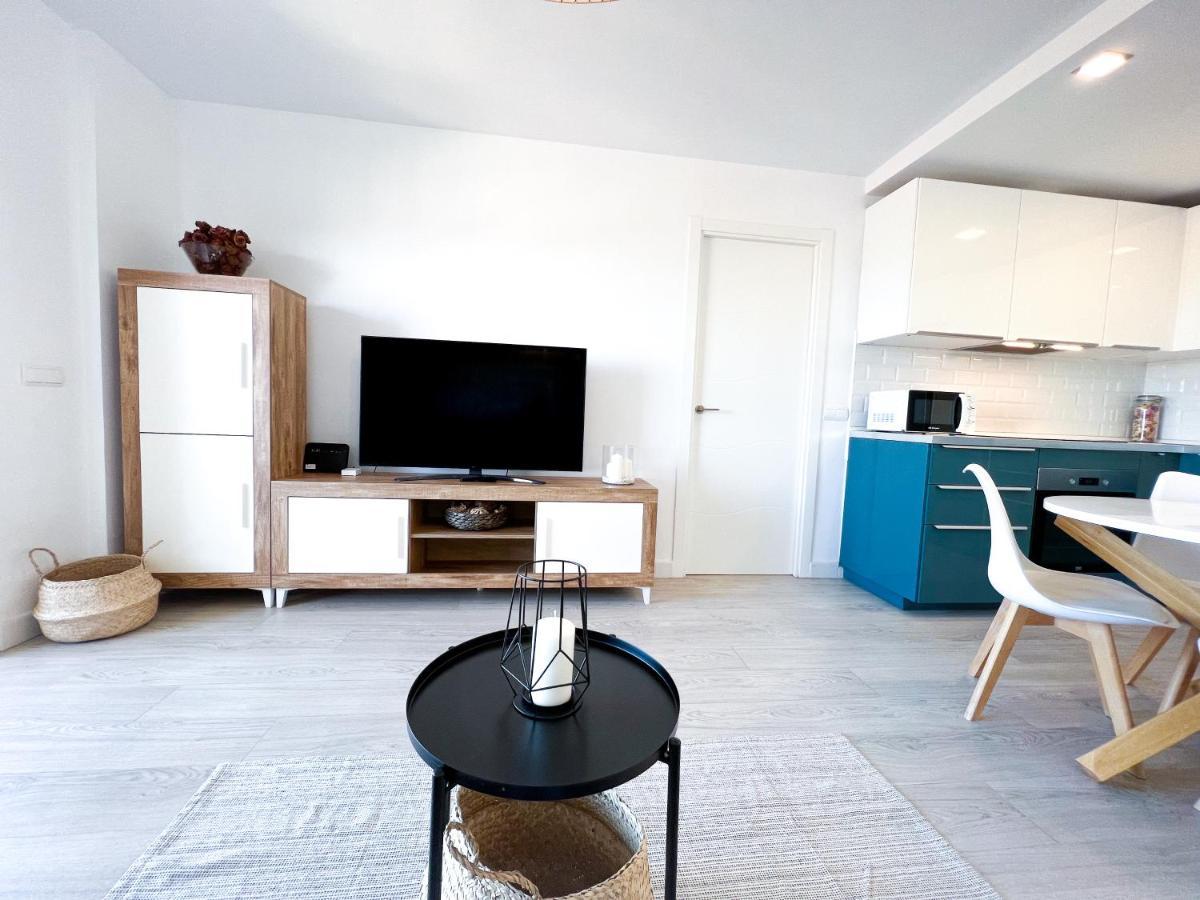 Apartamento A 900 M De La Playa Y Con Vistas Al Mar En Fuengirola Exteriör bild