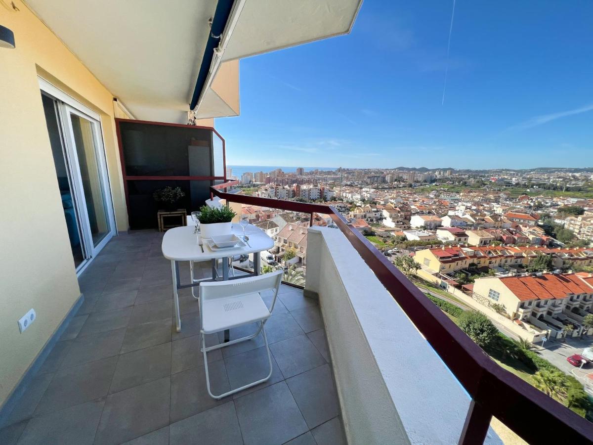 Apartamento A 900 M De La Playa Y Con Vistas Al Mar En Fuengirola Exteriör bild