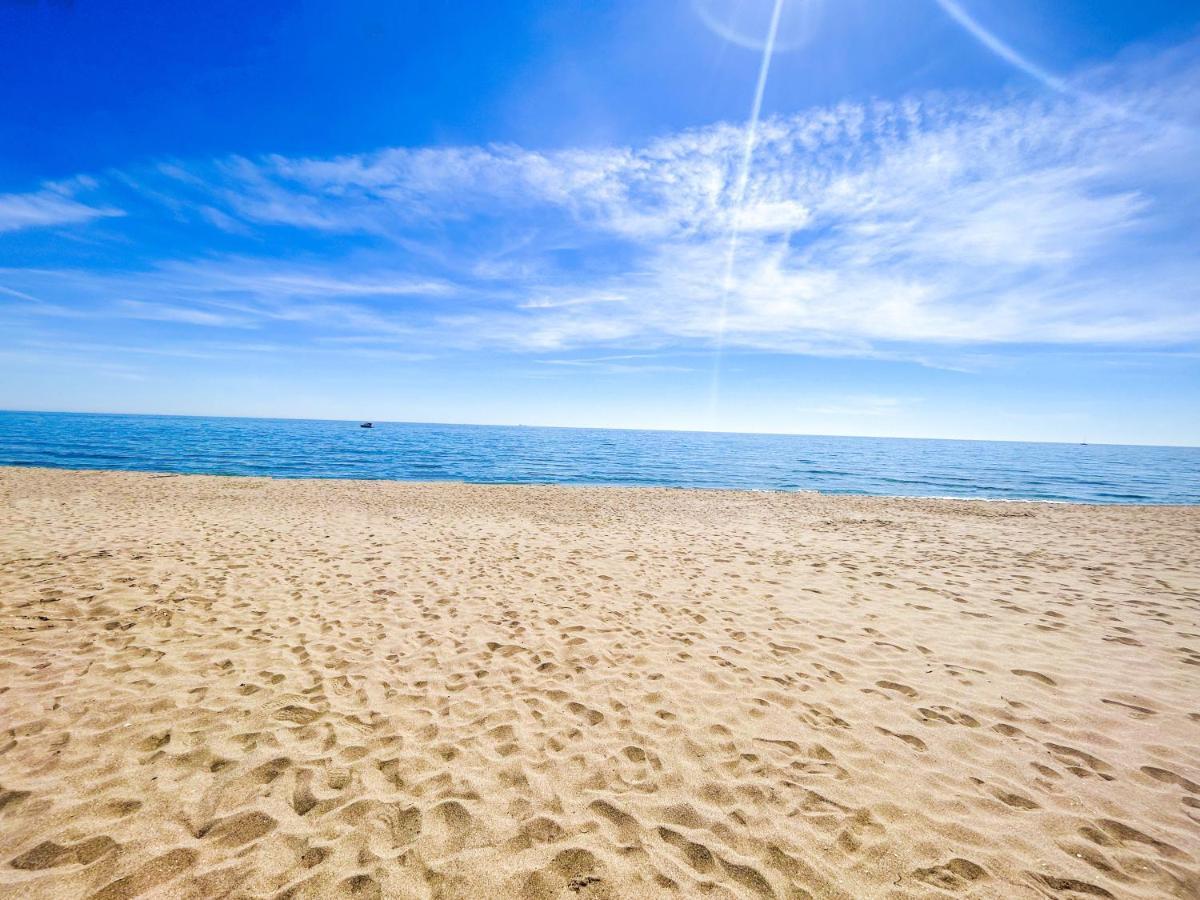 Apartamento A 900 M De La Playa Y Con Vistas Al Mar En Fuengirola Exteriör bild