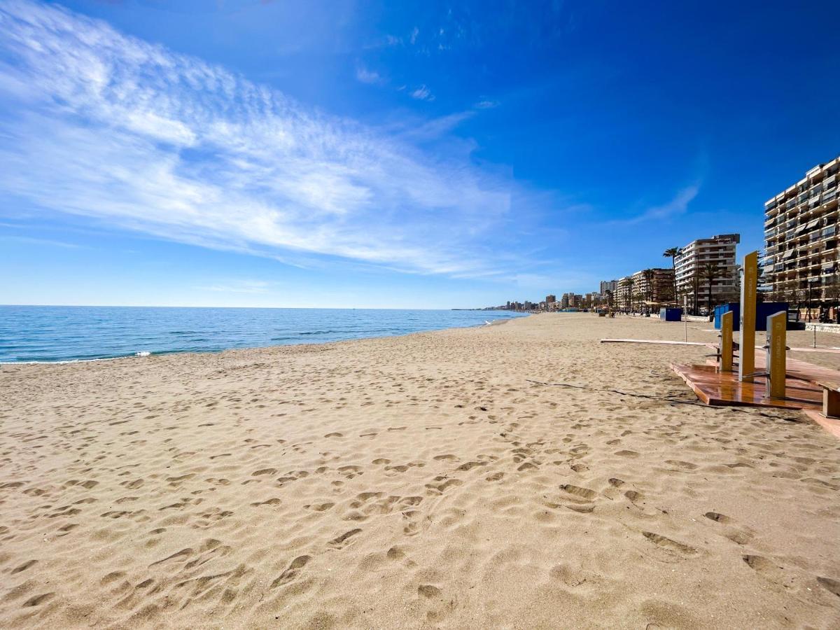 Apartamento A 900 M De La Playa Y Con Vistas Al Mar En Fuengirola Exteriör bild