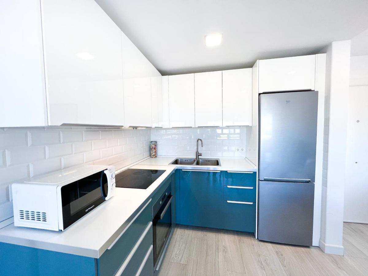 Apartamento A 900 M De La Playa Y Con Vistas Al Mar En Fuengirola Exteriör bild