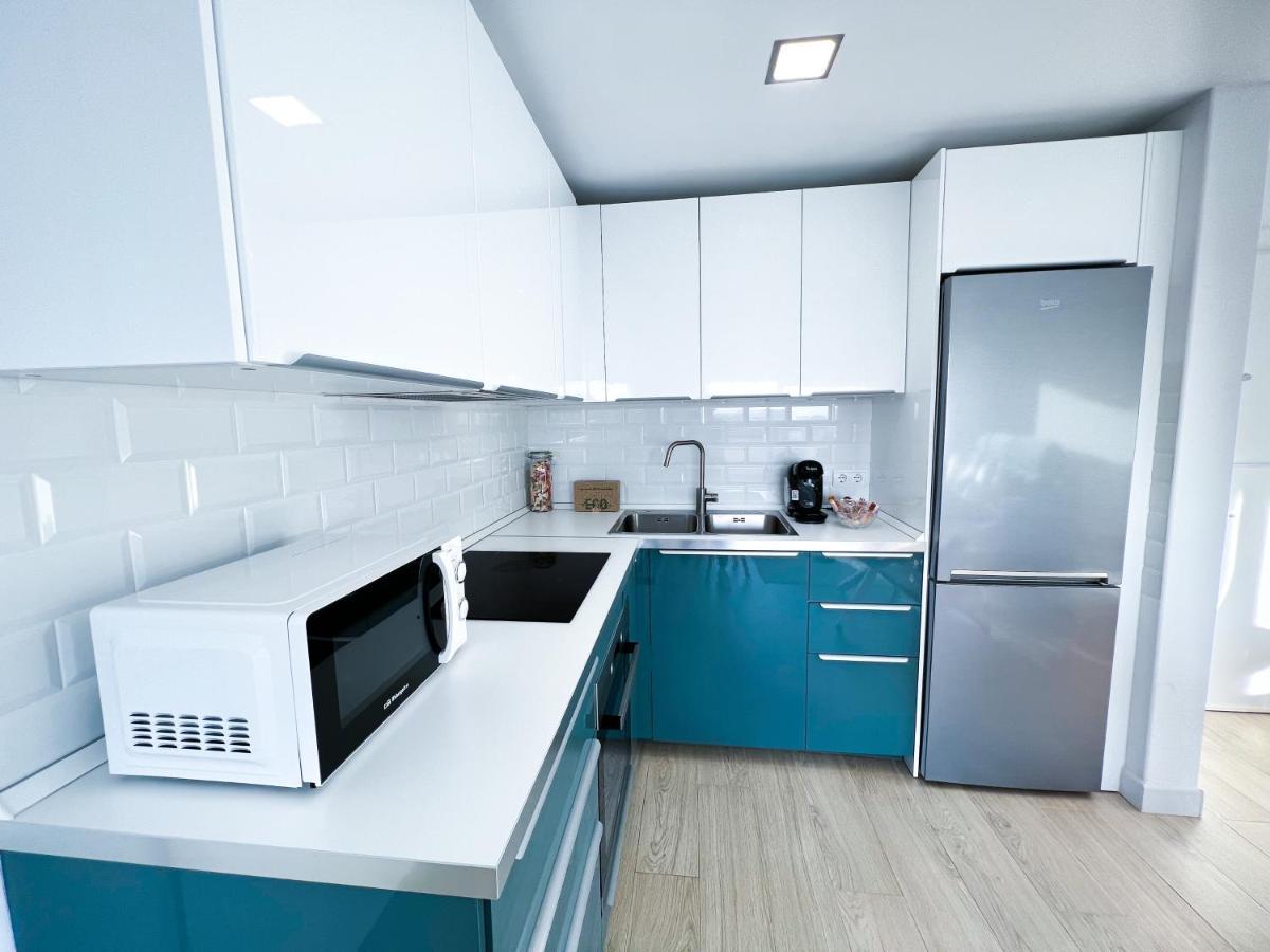Apartamento A 900 M De La Playa Y Con Vistas Al Mar En Fuengirola Exteriör bild