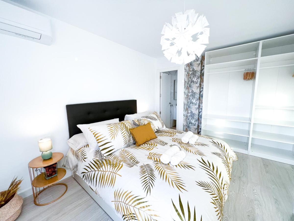 Apartamento A 900 M De La Playa Y Con Vistas Al Mar En Fuengirola Exteriör bild