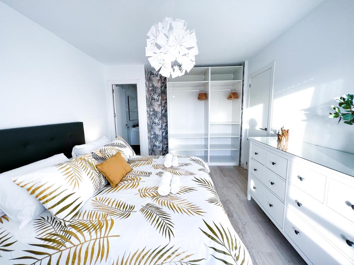 Apartamento A 900 M De La Playa Y Con Vistas Al Mar En Fuengirola Exteriör bild