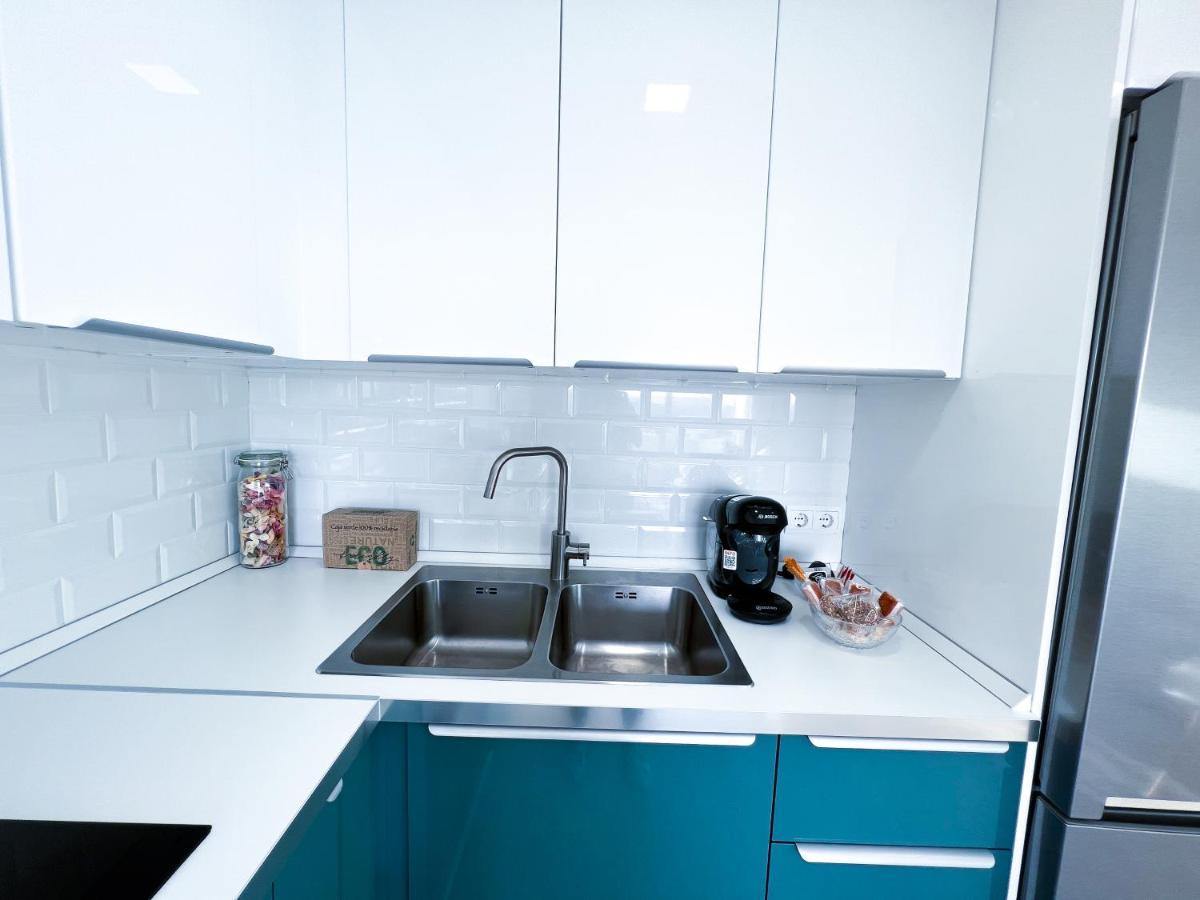 Apartamento A 900 M De La Playa Y Con Vistas Al Mar En Fuengirola Exteriör bild
