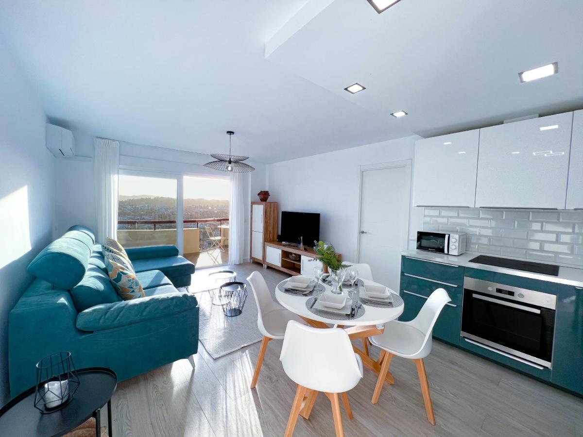 Apartamento A 900 M De La Playa Y Con Vistas Al Mar En Fuengirola Exteriör bild